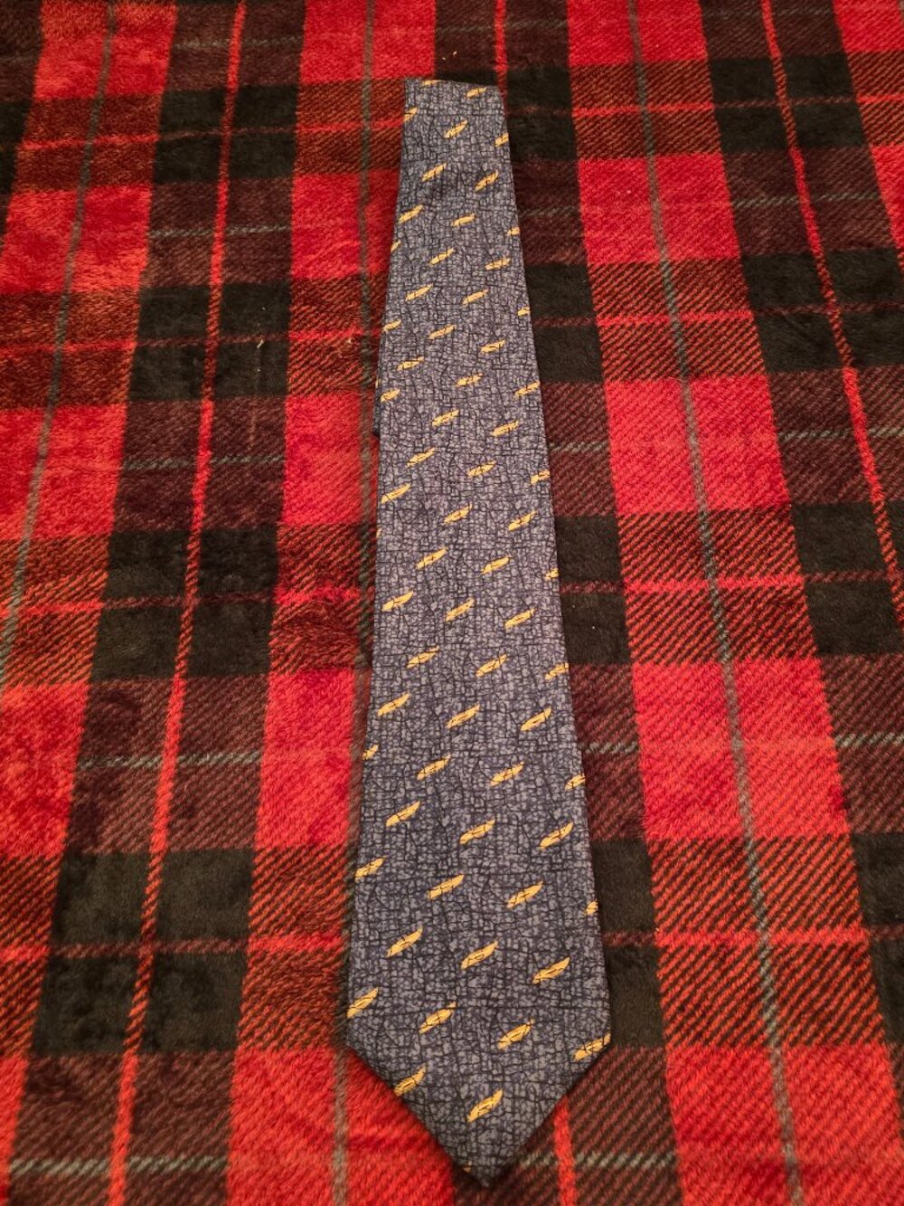 Vintage Bill Blass Silk Necktie Navy Blue Gold Feather Pattern